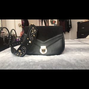 Crossbody purse